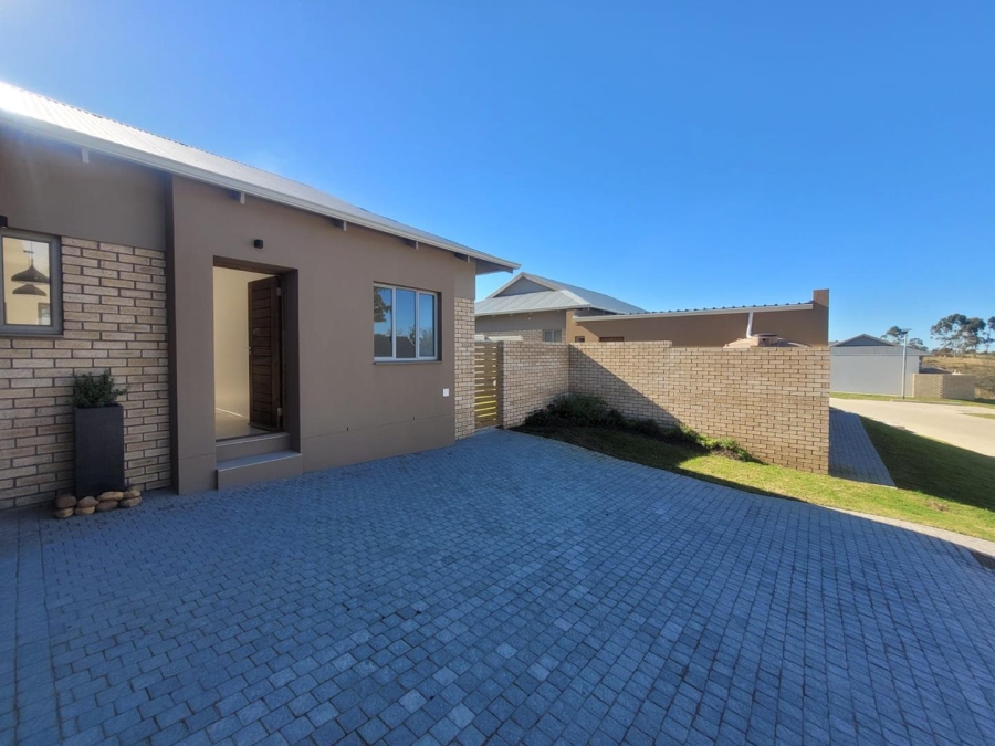 3 Bedroom Property for Sale in Mooikloof Country Estate Western Cape